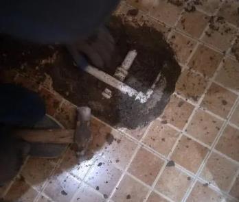 鹰潭卫生间漏水维修公司为您分享下卫生间渗水如何处理及注意事项